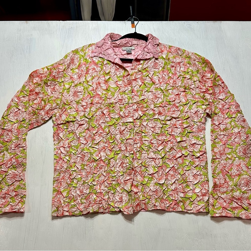 ZBD Design Crinkle Blouse Women M Pink Green Floral Button Down Long Sleeve